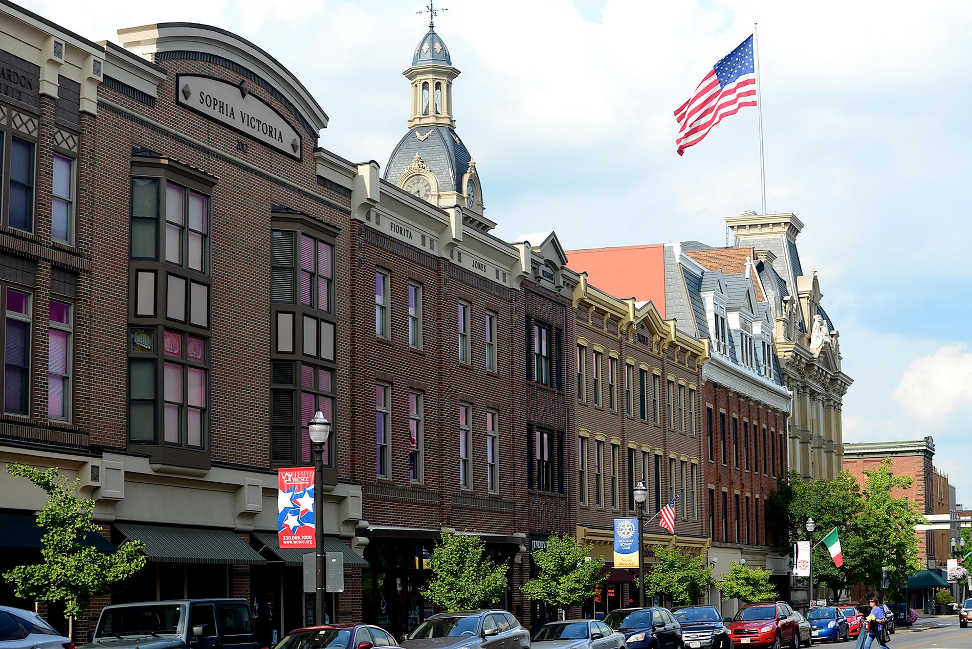 fig. 6 _ This newly constructed commercial block on W. Liberty Street blends well with the historic fabric of the rest of the city of Wooster