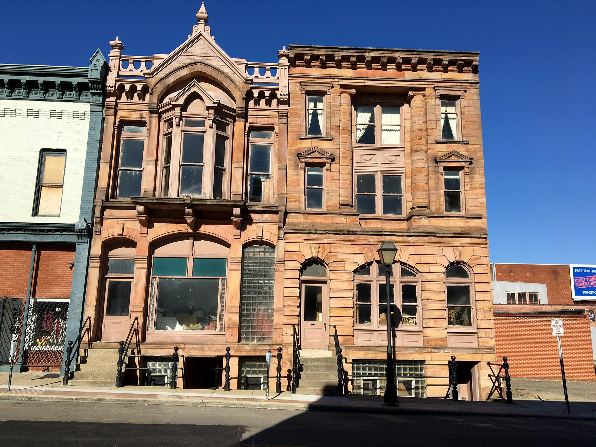 fig. 3 _ Magnificent late 19th century architecture is seen throughout downtown